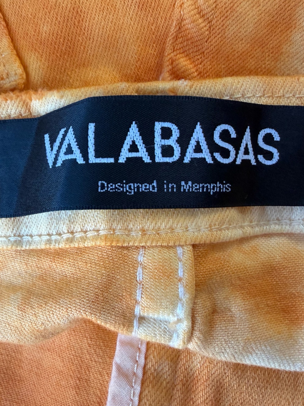 Valabasas Yellow Orange Tie Dye Skinny Jeans Distressed Button Hem Size 38 NWOT - Picture 10 of 10